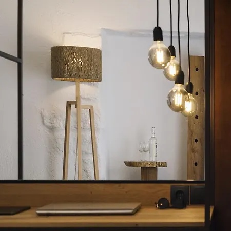 Papikinou Bay Adamantas (Milos)