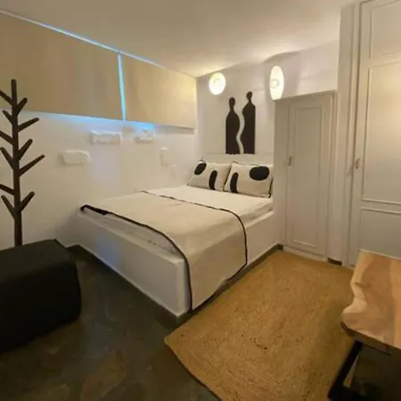 Apartment Papikinou Bay Adamantas (Milos)