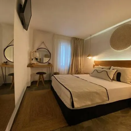 Papikinou Bay Apartment Adamantas (Milos)