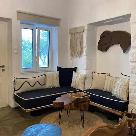 Apartment Papikinou Bay Adamantas (Milos)