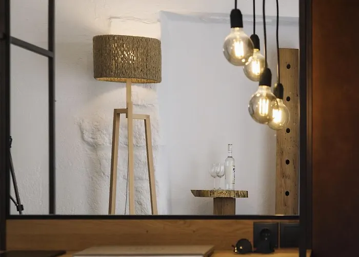 Papikinou Bay Adamantas (Milos)